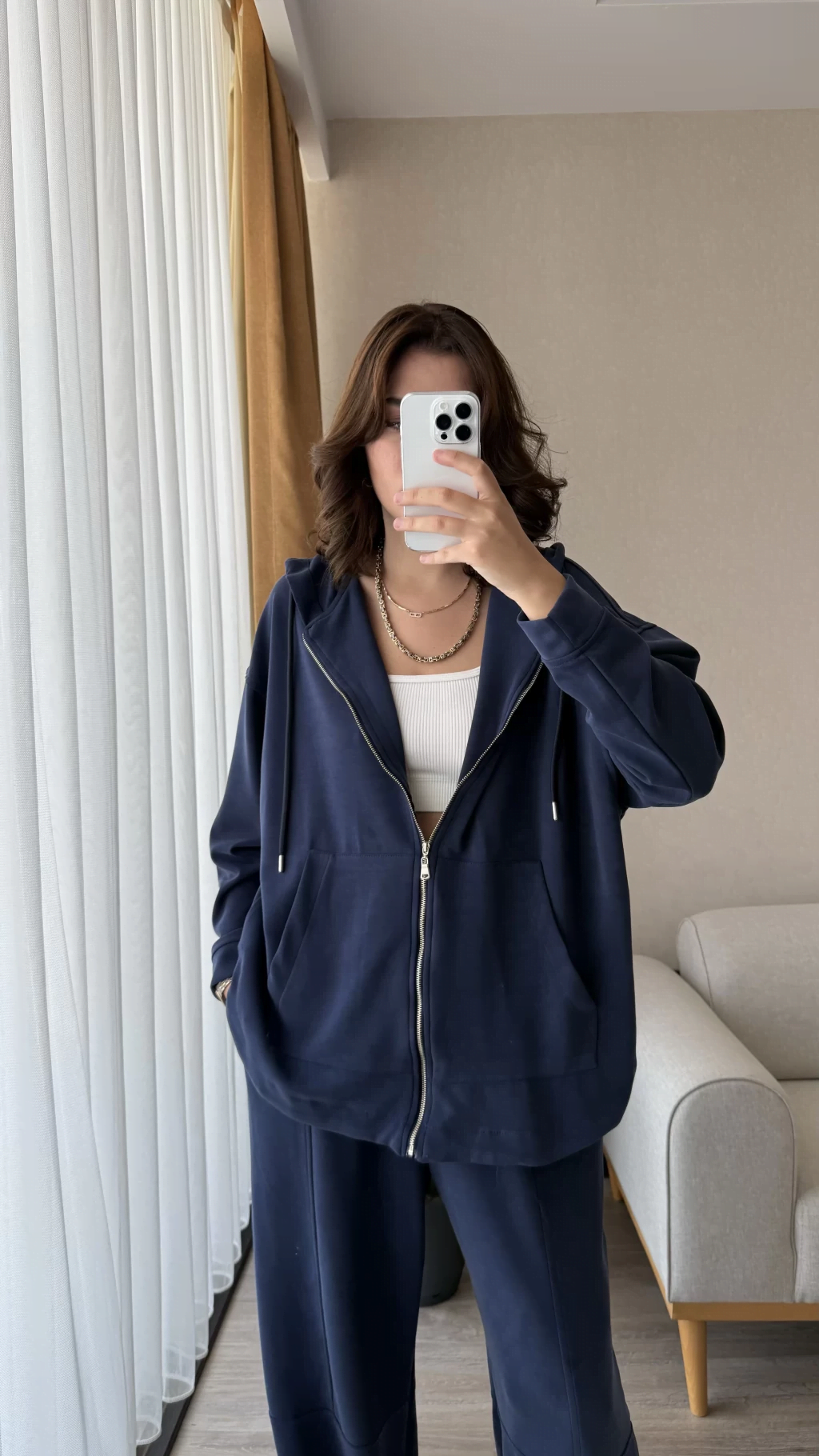 Ensemble Luxe Cocooning: Le Jogging Oversize Élégant (Bleu Marine)