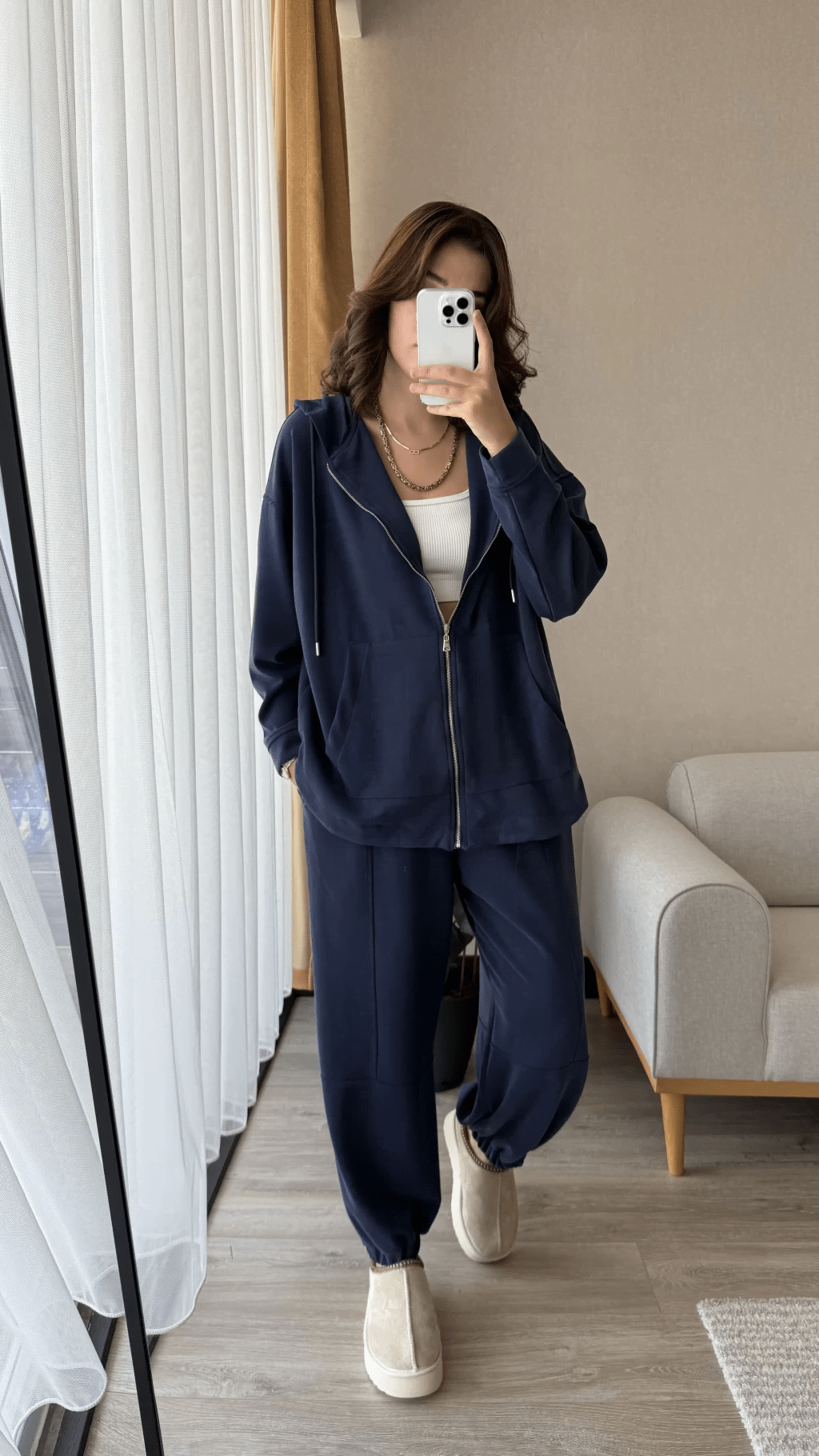 Ensemble Luxe Cocooning: Le Jogging Oversize Élégant (Bleu Marine)