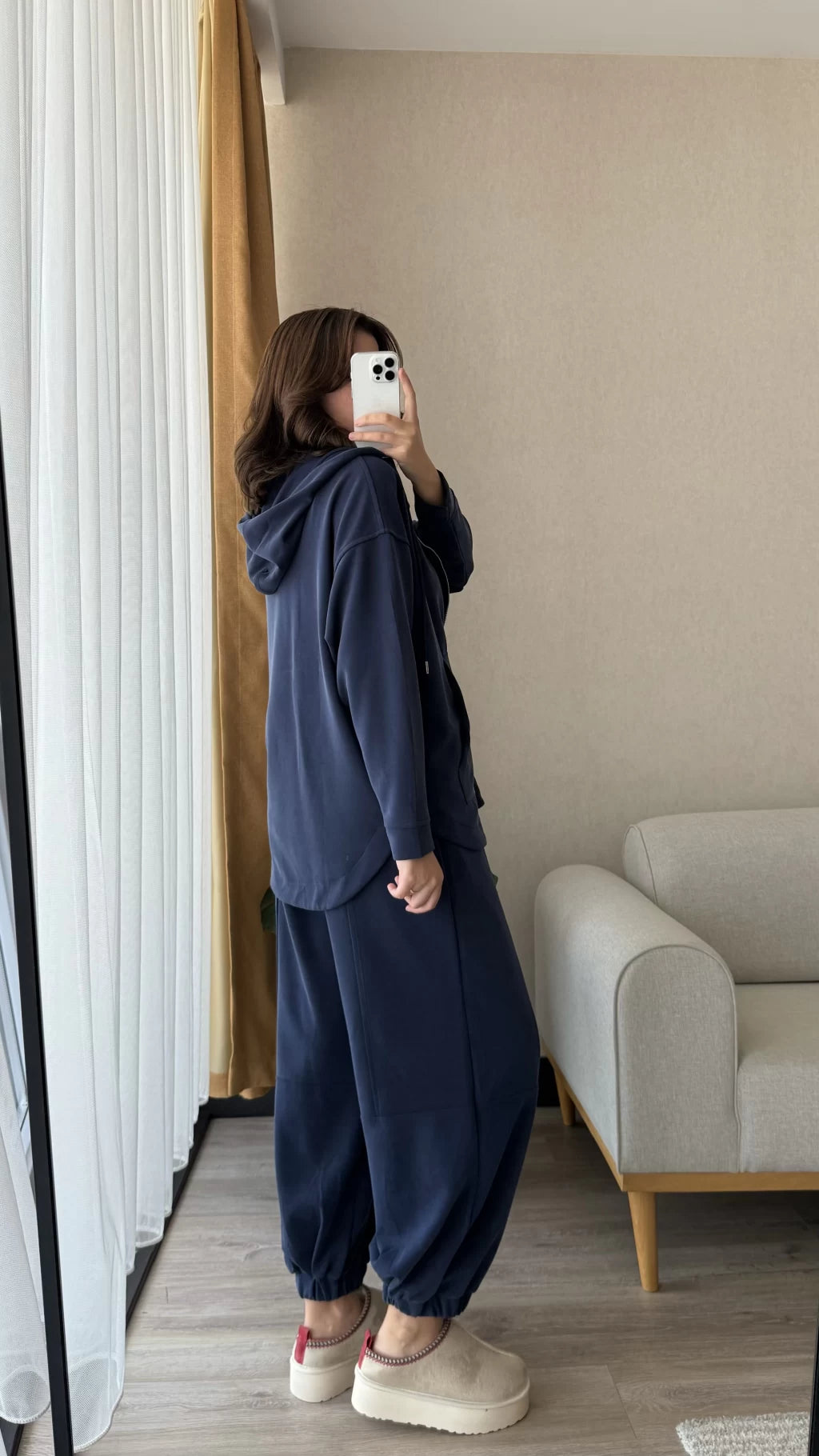 Ensemble Luxe Cocooning: Le Jogging Oversize Élégant (Bleu Marine)